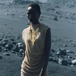 ZARA WOMAN RUCHED FINE KNIT DRESS BEGIE SIZE L NEW WITH OUT TAGS